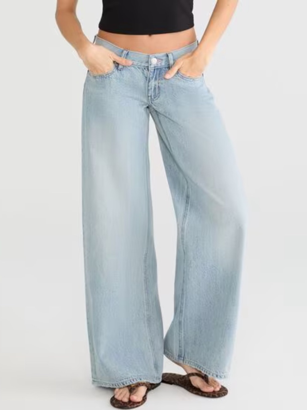 Super Low-Rise Ultra Wide Leg Jean light wash